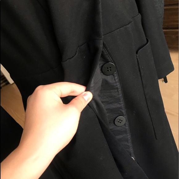 Windbreaker - Picture 4 of 8